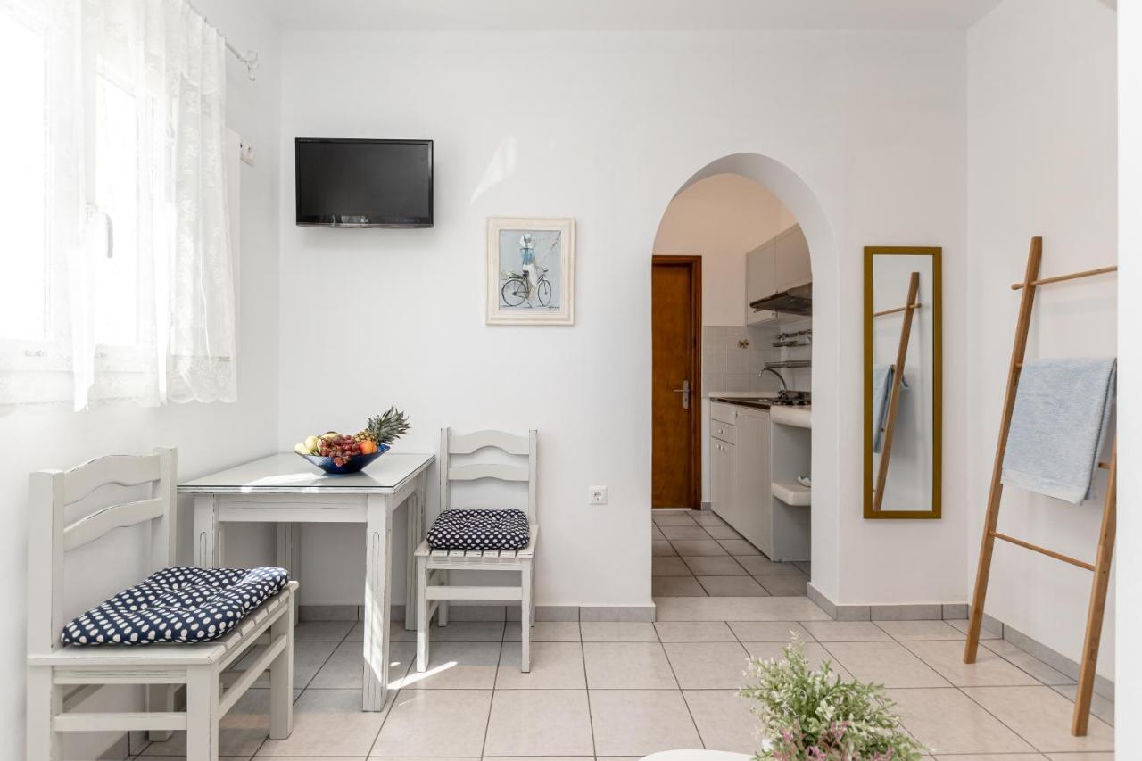 Zanneta Apartments & Suites Микри Вигла Екстериор снимка