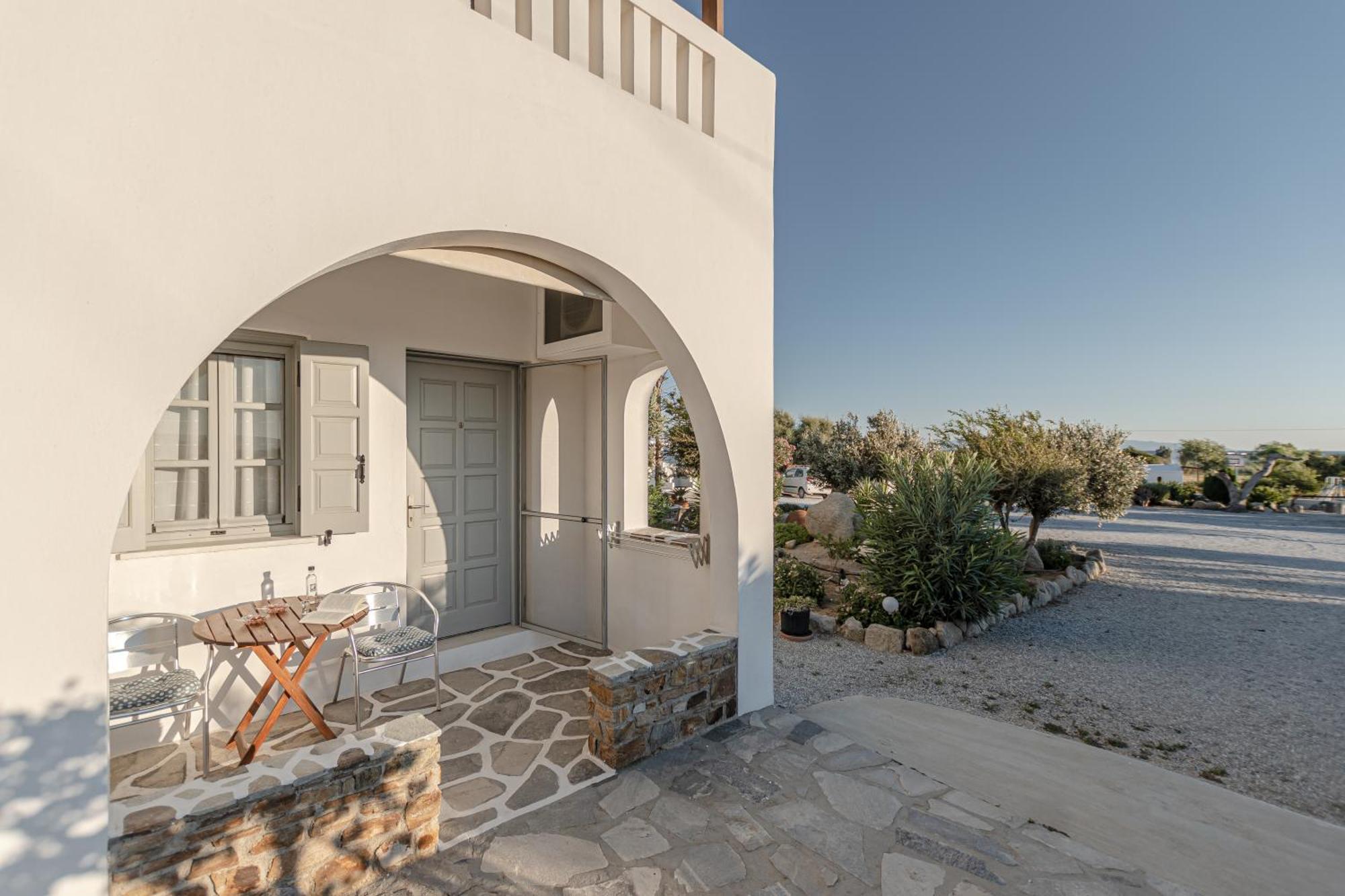 Zanneta Apartments & Suites Микри Вигла Екстериор снимка