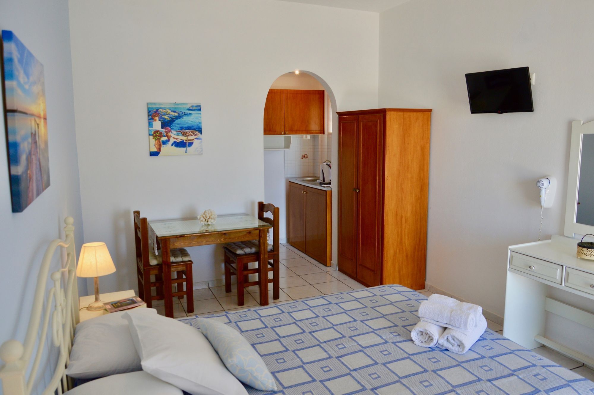 Zanneta Apartments & Suites Микри Вигла Екстериор снимка